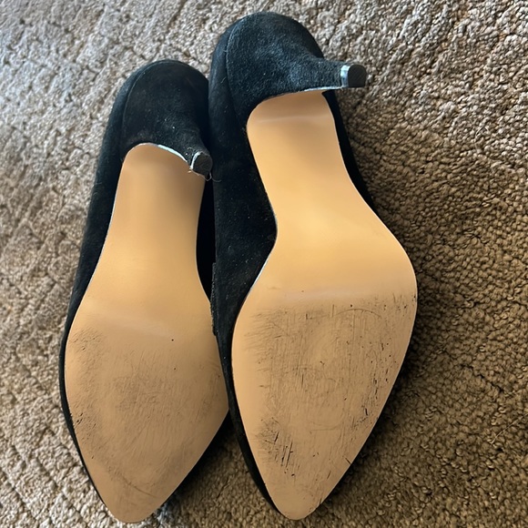 Vintage Colin Stuart black suede gold accent buckle loafer style heels pumps 7.5 - Picture 12 of 16